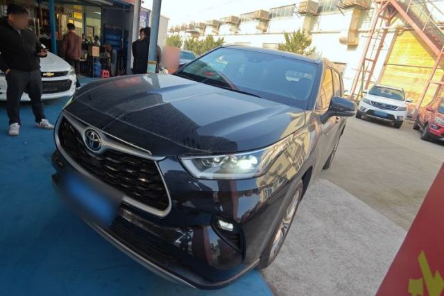 Used Toyota Highlander 2024 2.5L Smart Electric Hybrid Dual-Engine Four-Wheel Drive Prestige Version – 7 Seats