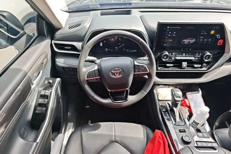 Used Toyota Highlander 2024 380T Four-Wheel Drive Prestige Version 7 Seats Steering Wheel