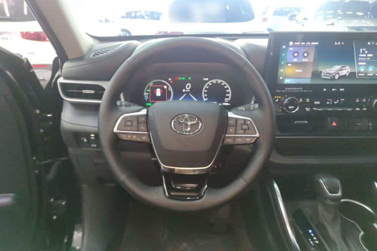 Used Toyota Highlander 2024 2.5L Smart Electric Hybrid Dual-Engine Four-Wheel Drive Prestige Version – 7 Seats Steering Wheel