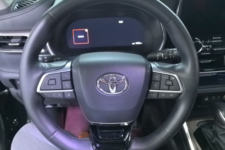 Used Toyota Highlander 2024 2.5L Smart e-Power Dual-Motor All-Wheel-Drive Supreme Edition – 7 Seats Steering Wheel