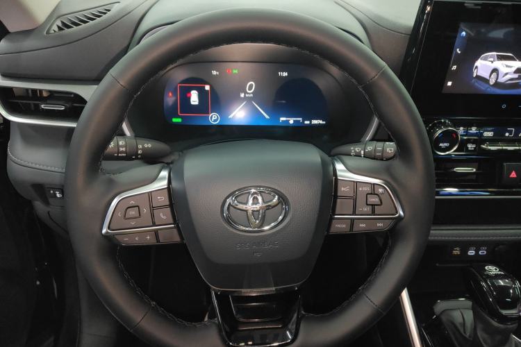 Used Toyota Highlander 2024 2.5L Smart e-Power Dual-Motor All-Wheel-Drive Elite Version – 7 Seats Steering Wheel
