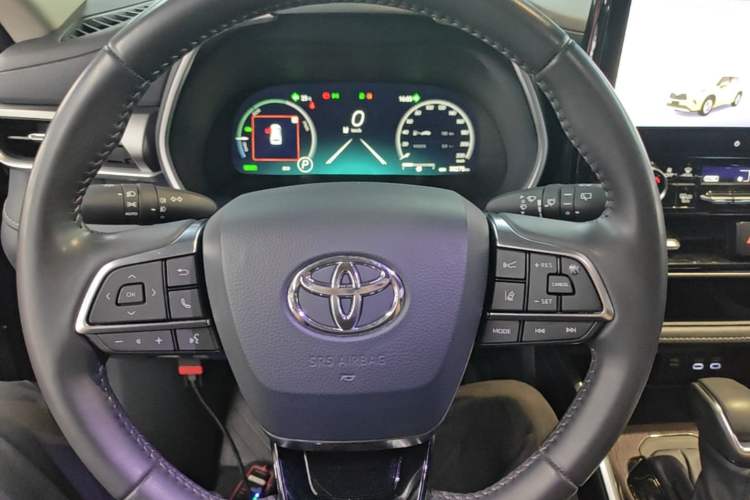 Used Toyota Highlander 2024 2.5L Smart Electric Hybrid Dual-Engine Four-Wheel Drive Prestige Version – 7 Seats Steering Wheel