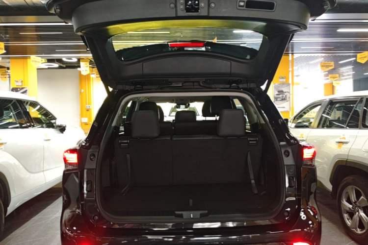 Used Toyota Highlander 2024 2.5L Smart Electric Hybrid Dual-Engine Two-Wheel Drive Elite Version 7 Seats Trunk