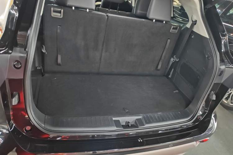 Used Toyota Highlander 2024 2.5L Smart Electric Hybrid Dual-Engine Four-Wheel Drive Prestige Version – 7 Seats Trunk