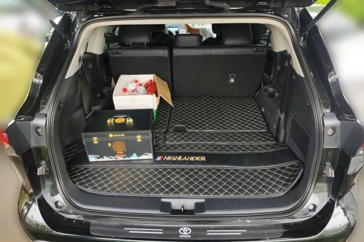 Used Toyota Highlander 2024 2.5L Smart Electric Hybrid Dual-Motor Two-Wheel Drive Luxury Version 7 Seats Trunk
