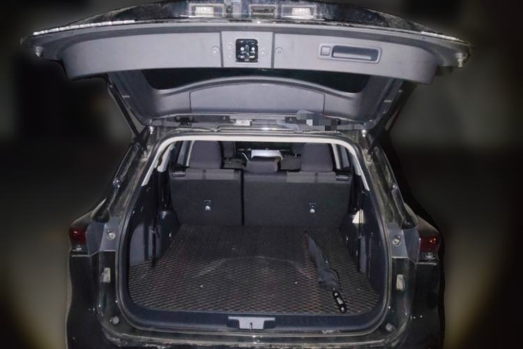 Used Toyota Highlander 2024 2.5L Smart e-Power Dual-Motor All-Wheel-Drive Elite Version – 7 Seats Trunk
