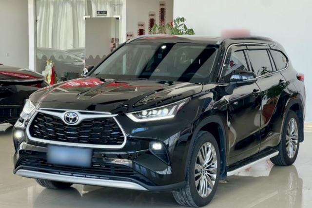 Used Toyota Highlander 2024 2.5L Smart Electric Hybrid Dual-Motor Two-Wheel Drive Luxury Version 7 Seats