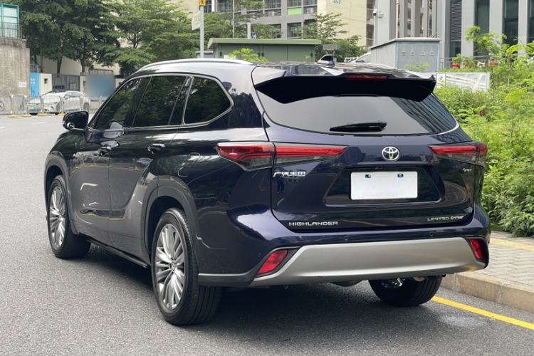 Used Toyota Highlander 2024 2.5L Smart e-Power Dual-Motor All-Wheel-Drive Supreme Edition – 7 Seats Exterior 3