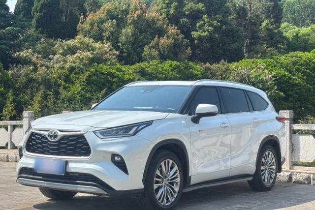 Used Toyota Highlander 2024 2.5L Smart Electric Hybrid Dual-Motor All-Wheel-Drive Luxury 7-Seater