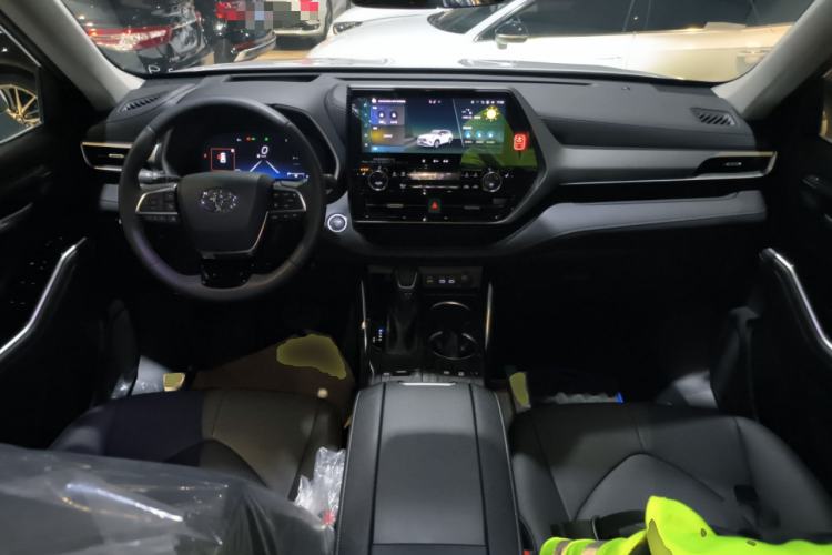 Used Toyota Highlander 2024 2.5L Smart Electric Hybrid Dual-Motor Two-Wheel-Drive Prestige Version 7 Seats Center Console