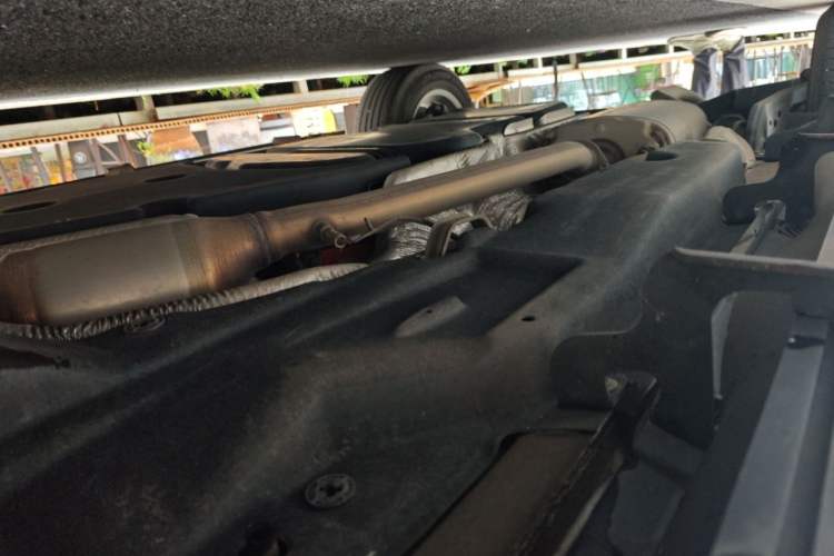 Used Toyota Highlander 2024 2.5L Smart Electric Hybrid Dual-Engine Two-Wheel Drive Elite Version 7 Seats Chassis Front Right