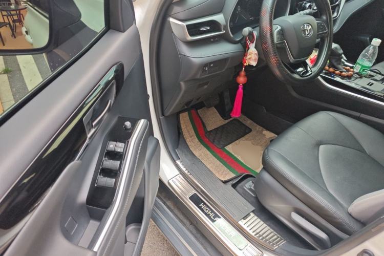 Used Toyota Highlander 2024 2.5L Smart Electric Hybrid Dual-Engine Two-Wheel Drive Elite Version 7 Seats Driver Seat