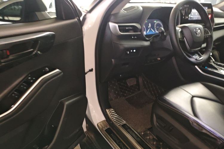 Used Toyota Highlander 2024 2.5L Smart Electric Hybrid Dual-Motor Two-Wheel-Drive Elite Edition 5 Seats Driver Seat