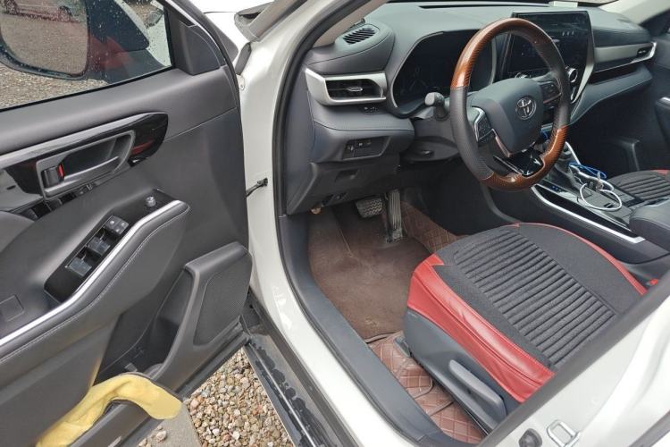 Used Toyota Highlander 2024 2.5L Smart e-Power Dual-Motor All-Wheel-Drive Elite Version – 7 Seats Driver Seat