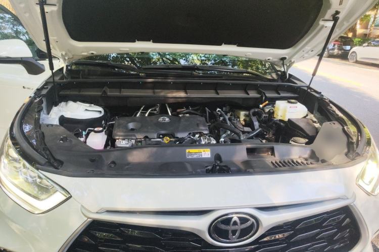 Used Toyota Highlander 2024 2.5L Smart Electric Hybrid Dual-Engine Two-Wheel Drive Elite Version 7 Seats Engine Bay
