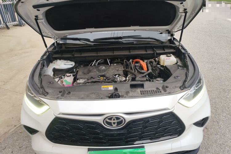 Used Toyota Highlander 2024 2.5L Smart e-Power Dual-Motor All-Wheel-Drive Elite Version – 7 Seats Engine Bay