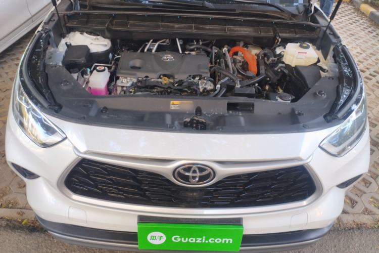 Used Toyota Highlander 2024 2.5L Smart Electric Hybrid Dual-Engine Four-Wheel Drive Prestige Version – 7 Seats Engine Bay