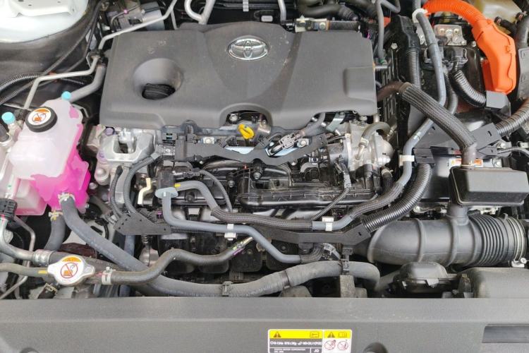 Used Toyota Highlander 2024 2.5L Smart e-Power Dual-Motor All-Wheel-Drive Elite Version – 7 Seats Engine Bay
