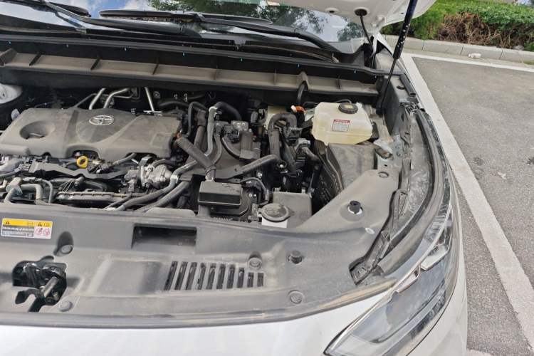 Used Toyota Highlander 2024 2.5L Smart Electric Hybrid Dual-Motor Two-Wheel Drive Luxury Version 7 Seats Engine Bay Left