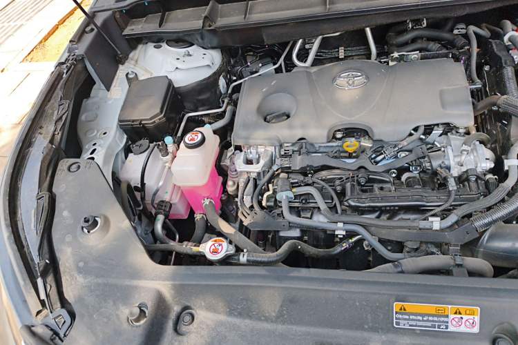 Used Toyota Highlander 2024 2.5L Smart Electric Hybrid Dual-Motor All-Wheel-Drive Luxury 7-Seater Engine Bay Right
