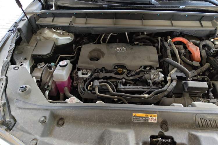 Used Toyota Highlander 2024 2.5L Smart Electric Hybrid Dual-Engine Four-Wheel Drive Prestige Version – 7 Seats Engine Bay Right