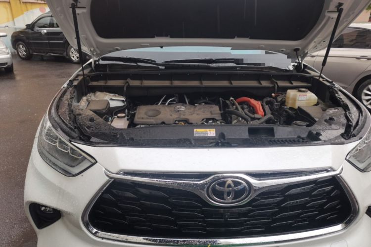 Used Toyota Highlander 2024 2.5L Smart e-Power Dual-Motor All-Wheel-Drive Supreme Edition – 7 Seats Engine Bay Right