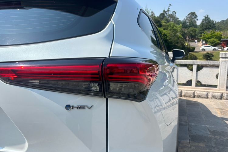 Used Toyota Highlander 2024 2.5L Smart Electric Hybrid Dual-Motor All-Wheel-Drive Luxury 7-Seater Exterior 11