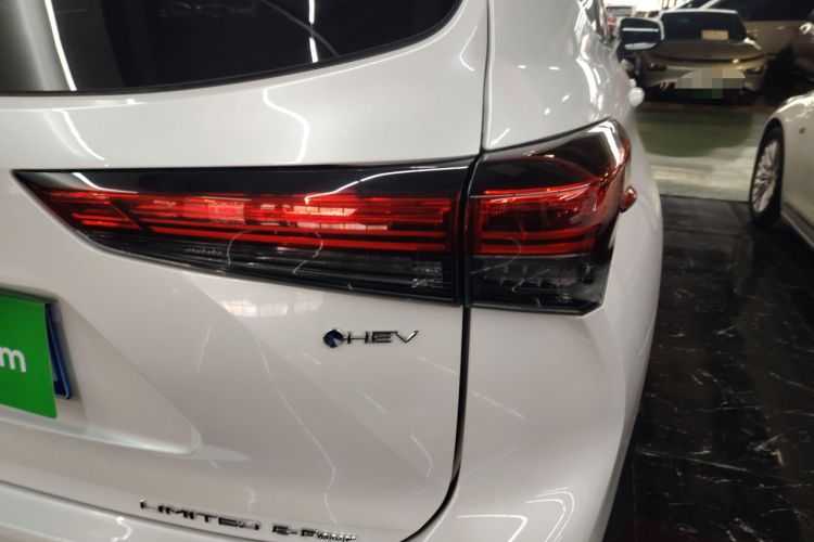 Used Toyota Highlander 2024 2.5L Smart e-Power Dual-Motor All-Wheel-Drive Supreme Edition – 7 Seats Exterior 3