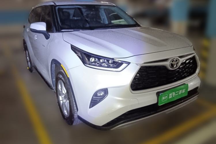 Used Toyota Highlander 2024 2.5L Smart e-Power Dual-Motor All-Wheel-Drive Elite Version – 7 Seats Front Right 45 Deg