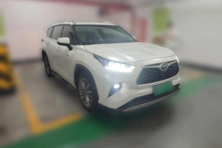 Used Toyota Highlander 2024 2.5L Smart Electric Hybrid Dual-Engine Four-Wheel Drive Prestige Version – 7 Seats Front Right 45 Deg