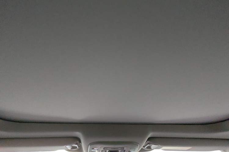 Used Toyota Highlander 2024 2.5L Smart Electric Hybrid Dual-Engine Four-Wheel Drive Prestige Version – 7 Seats Headliner