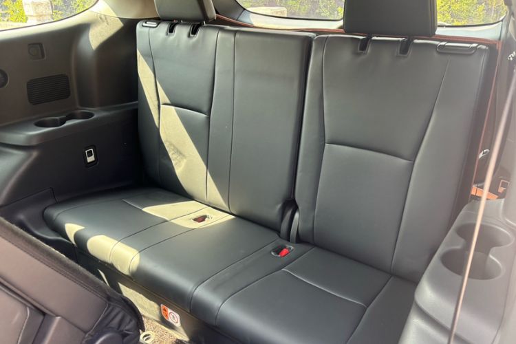 Used Toyota Highlander 2024 2.5L Smart Electric Hybrid Dual-Motor All-Wheel-Drive Luxury 7-Seater Interior 7
