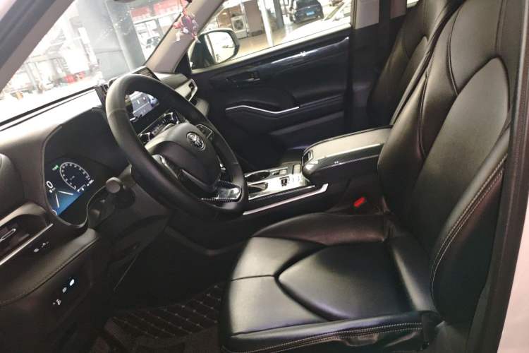 Used Toyota Highlander 2024 2.5L Smart Electric Hybrid Dual-Motor Two-Wheel-Drive Elite Edition 5 Seats Left Front Seat
