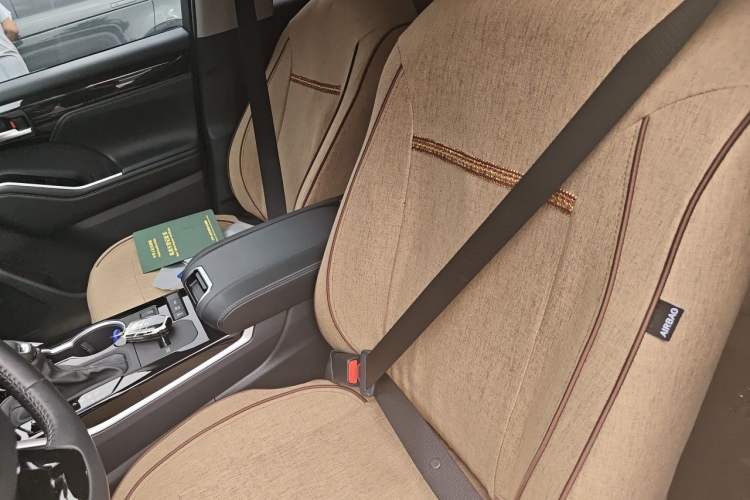 Used Toyota Highlander 2024 2.5L Smart Electric Hybrid Dual-Engine Four-Wheel Drive Prestige Version – 7 Seats Left Front Seat