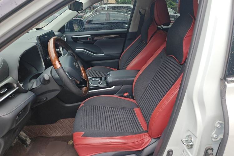 Used Toyota Highlander 2024 2.5L Smart e-Power Dual-Motor All-Wheel-Drive Elite Version – 7 Seats Left Front Seat