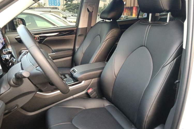 Used Toyota Highlander 2024 2.5L Smart Electric Hybrid Dual-Motor Two-Wheel-Drive Elite Edition 5 Seats Left Front Seat