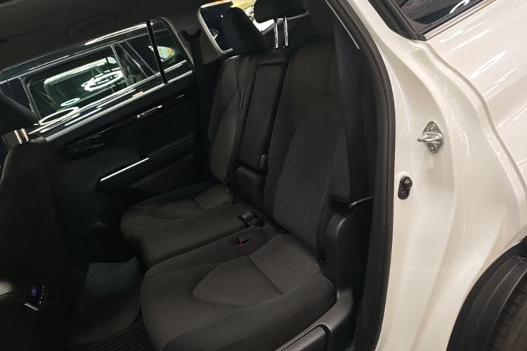Used Toyota Highlander 2024 2.5L Smart Electric Hybrid Dual-Motor Two-Wheel-Drive Elite Edition 5 Seats Left Rear Seat