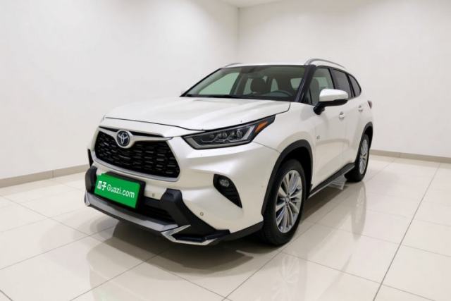 Ojetý Toyota Highlander 2024 2.5L Smart Electric Hybrid Dual-Engine Four-Wheel Drive Prestige Version – 7 Seats