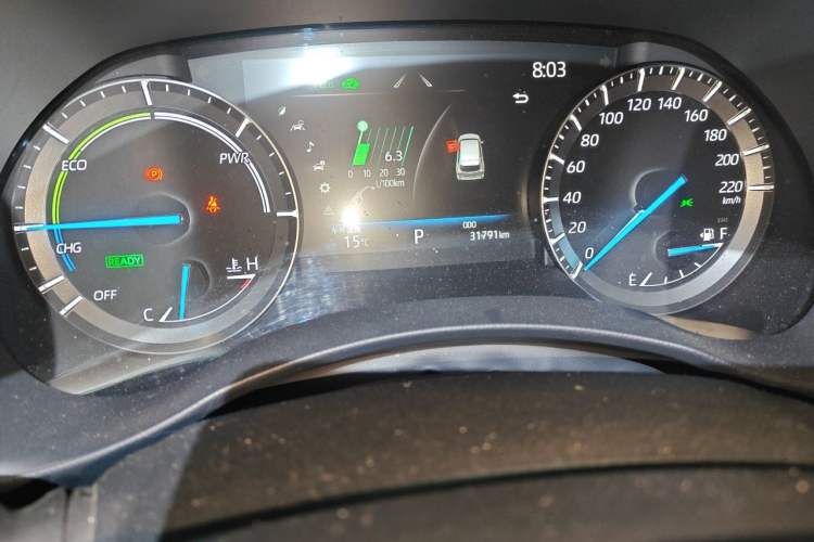 Used Toyota Highlander 2024 2.5L Smart Electric Hybrid Dual-Engine Four-Wheel Drive Prestige Version – 7 Seats Odometer Close Up