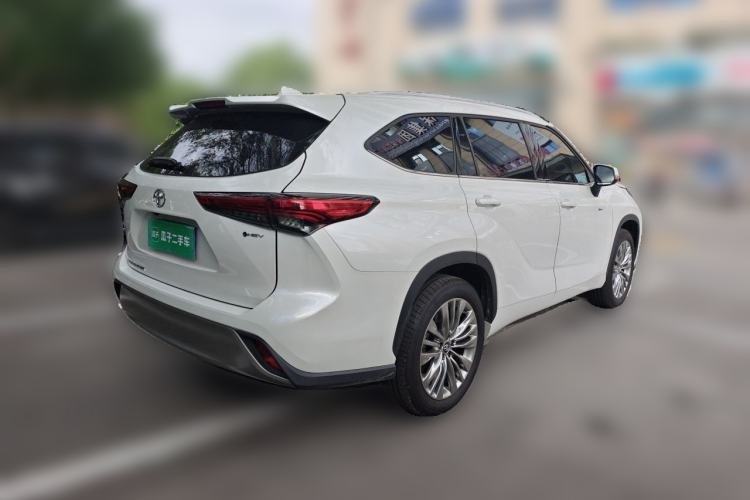 Used Toyota Highlander 2024 2.5L Smart Electric Hybrid Dual-Motor Two-Wheel Drive Luxury Version 7 Seats Rear Right 45 Deg