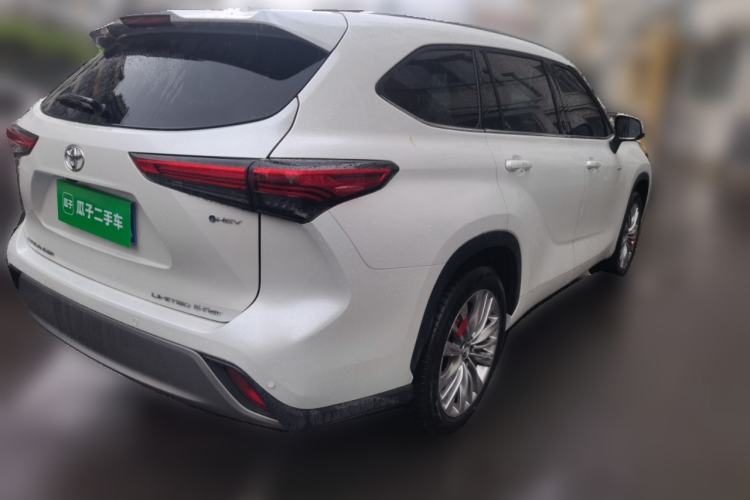 Used Toyota Highlander 2024 2.5L Smart e-Power Dual-Motor All-Wheel-Drive Supreme Edition – 7 Seats Rear Right 45 Deg
