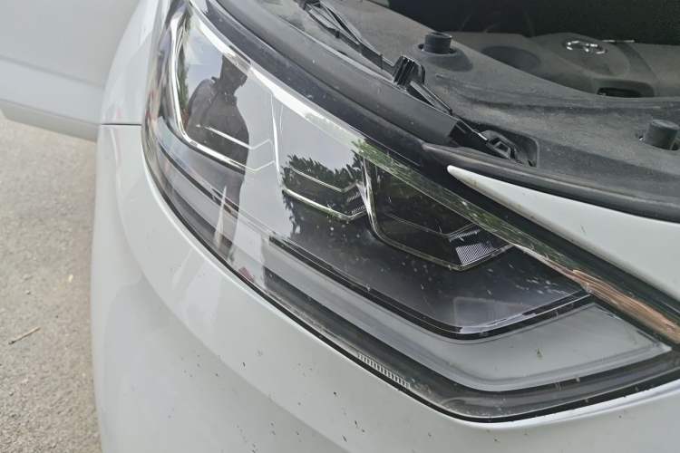 Used Toyota Highlander 2024 2.5L Smart Electric Hybrid Dual-Engine Four-Wheel Drive Prestige Version – 7 Seats Right Front Headlight
