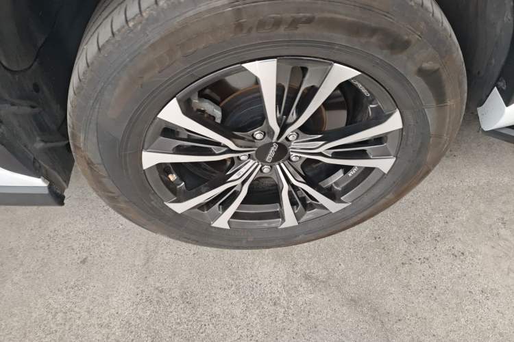 Used Toyota Highlander 2024 2.5L Smart Electric Hybrid Dual-Motor Two-Wheel-Drive Elite Edition 5 Seats Right Rear Wheel Hub