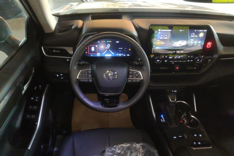 Used Toyota Highlander 2024 2.5L Smart Electric Hybrid Dual-Motor Two-Wheel-Drive Prestige Version 7 Seats Steering Wheel