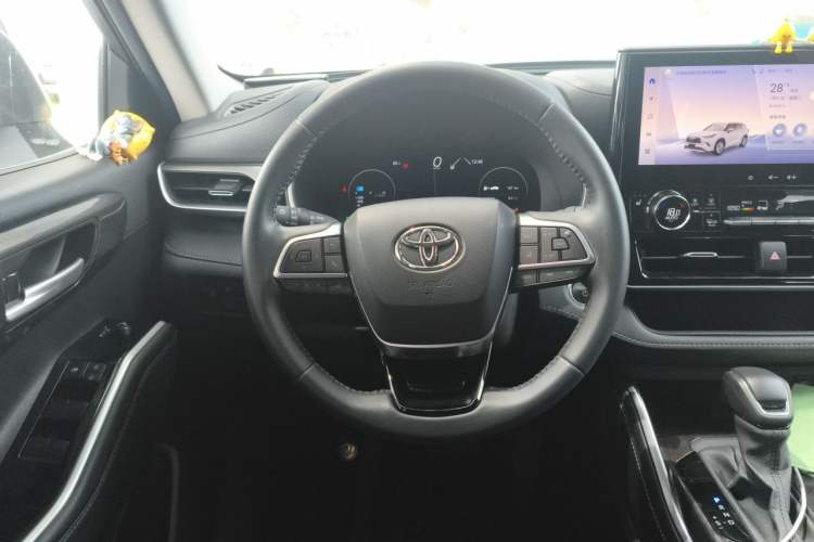 Used Toyota Highlander 2024 2.5L Smart Electric Hybrid Dual-Engine Four-Wheel Drive Prestige Version – 7 Seats Steering Wheel