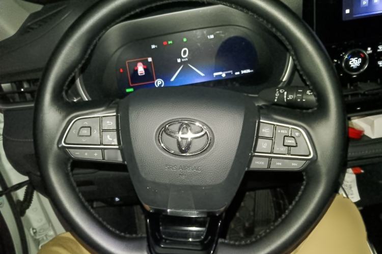 Used Toyota Highlander 2024 2.5L Smart e-Power Dual-Motor All-Wheel-Drive Elite Version – 7 Seats Steering Wheel