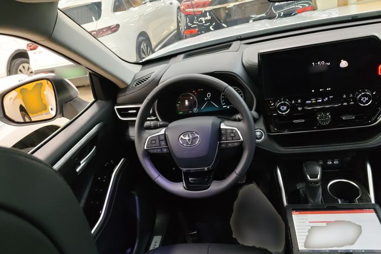 Used Toyota Highlander 2024 2.5L Smart Electric Hybrid Dual-Engine Four-Wheel Drive Prestige Version – 7 Seats Steering Wheel