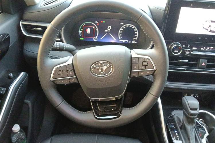 Used Toyota Highlander 2024 2.5L Smart Electric Hybrid Dual-Motor Two-Wheel-Drive Elite Edition 5 Seats Steering Wheel