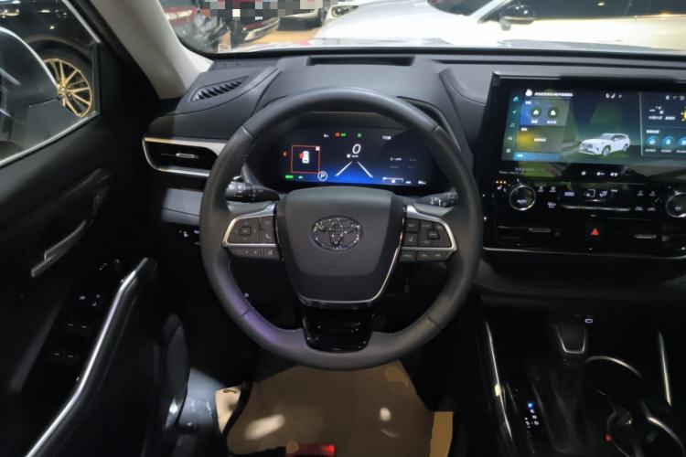 Used Toyota Highlander 2024 2.5L Smart Electric Hybrid Dual-Motor Two-Wheel-Drive Prestige Version 7 Seats Steering Wheel