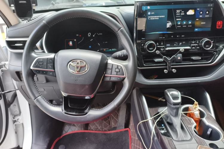 Used Toyota Highlander 2024 2.5L Smart Electric Hybrid Dual-Engine Four-Wheel Drive Prestige Version – 7 Seats Steering Wheel